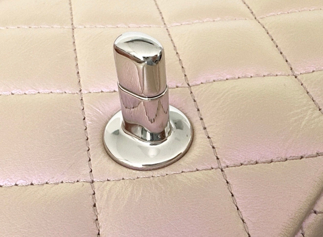 2021K CHANEL IRIDESCENT ROSE PINK MINI CLASSIC FLAP BAG SILVER HW