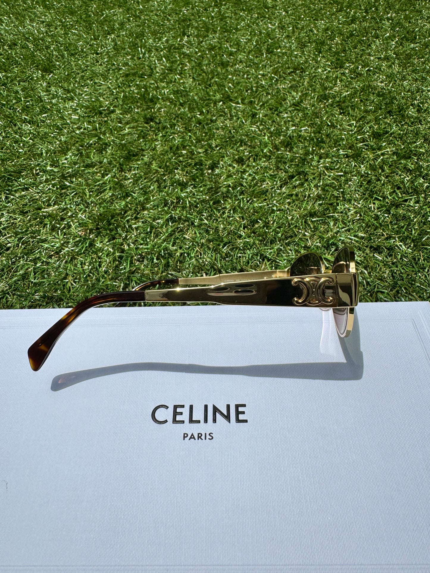 Celine Triomphe 01 Oval-frame gold-tone and tortoiseshell acetate Sunglasses CL40235U