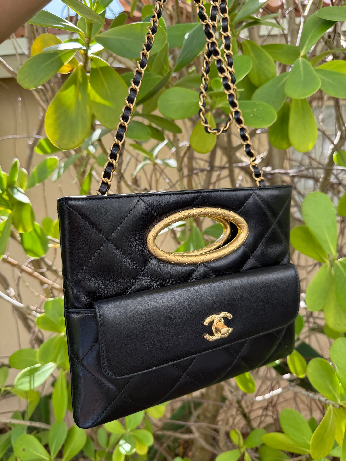 Chanel Quilted Black Lambskin Leather Chain Handle Pocket Gold Tone CC Logo Shoulder Clutch Purse