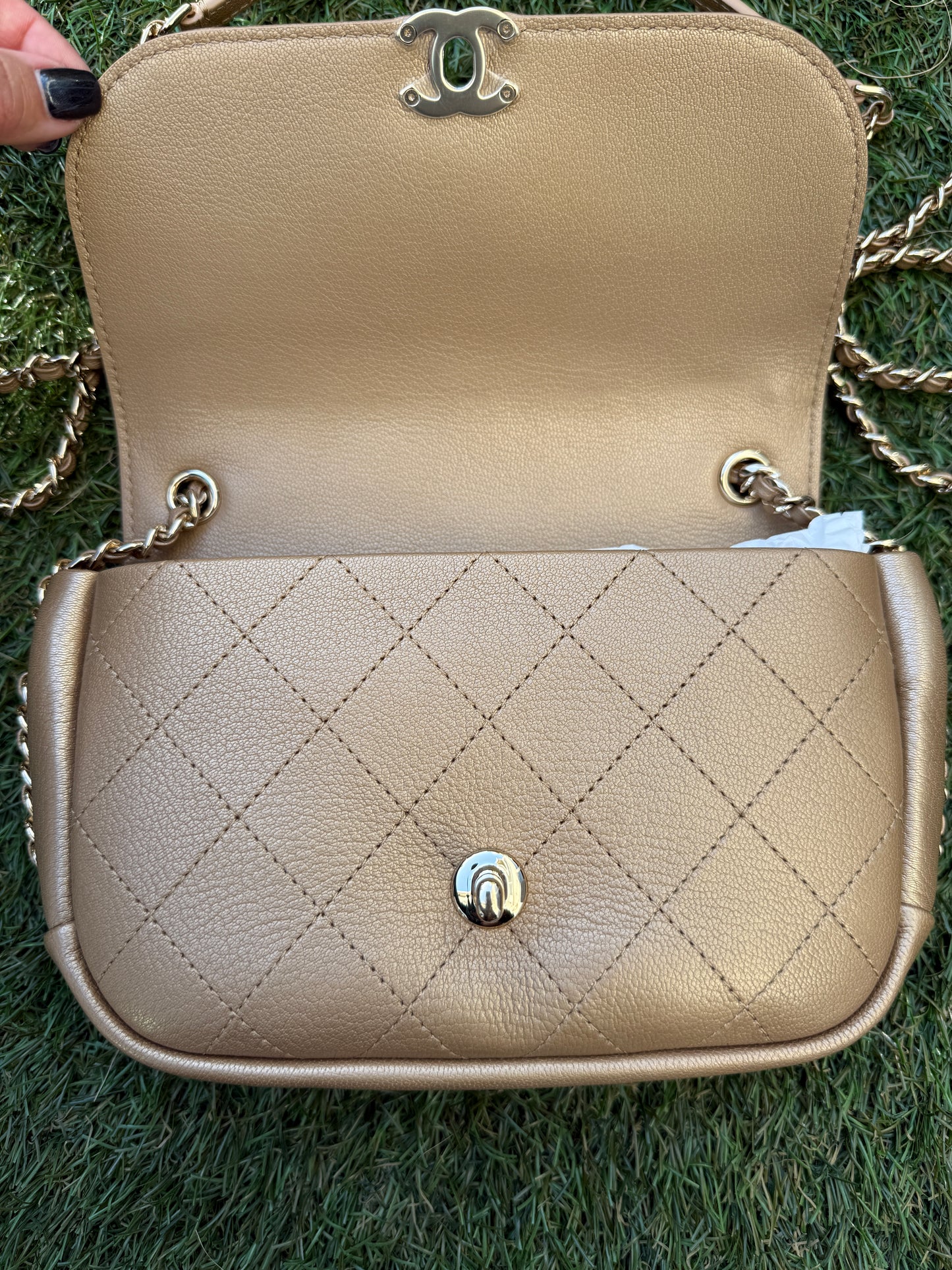 CHANEL GOLD IRIDESCENT GOATSKIN LEATHER CROSSBODY MESSENGER MINI FLAP BAG GHW