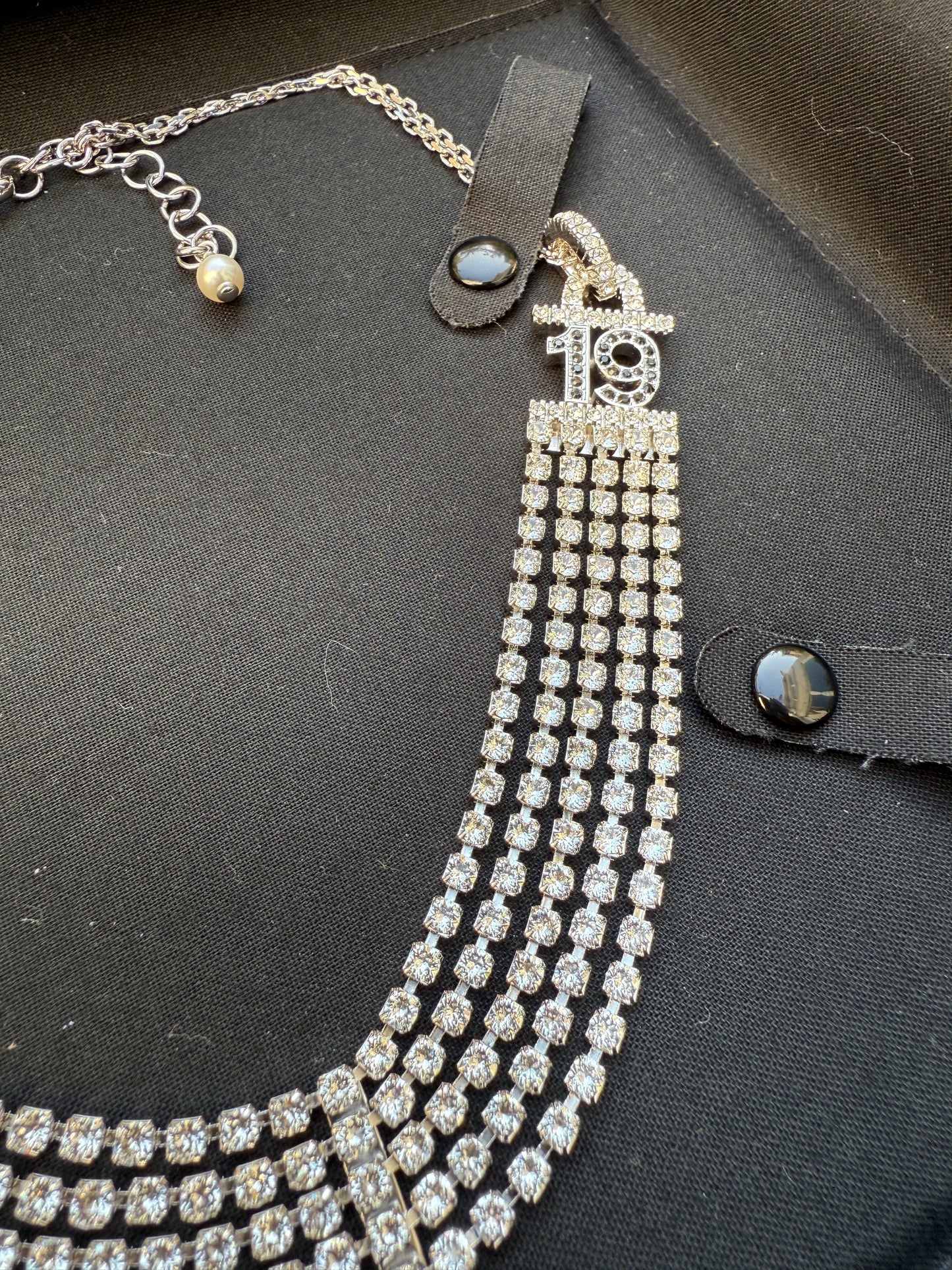 CHANEL 2022A SILVER TONE CC 19 LOGO WHITE AND BLACK CRYSTALS NECKLACE CHARM CHOCKER