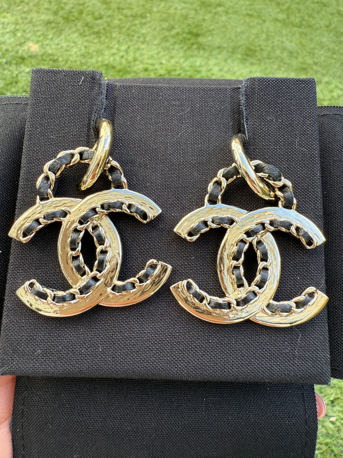 Chanel CC Logo Black Lambskin Leather Chain Woven Gold Tone Drop Dangle Stud Earrings