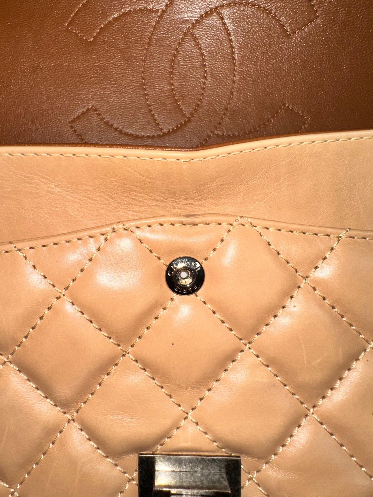 Chanel Reissue 226 Medium Double Flap Beige Two Tone Lambskin Quilted Handbag Bag Pre-Owned