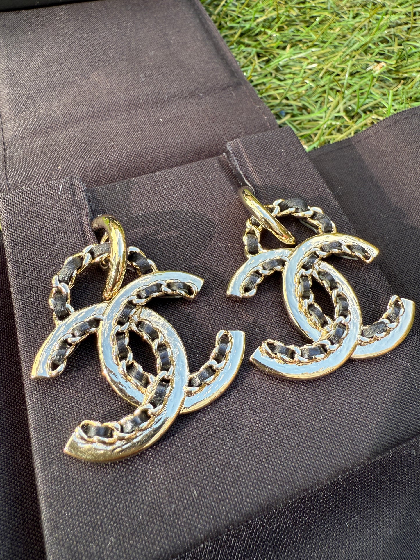 Chanel CC Logo Black Lambskin Leather Chain Woven Gold Tone Drop Dangle Stud Earrings