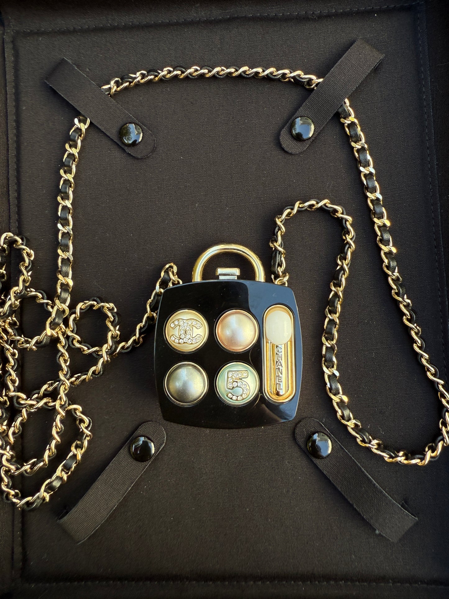 $3.5K CHANEL 2023S GOLD METAL & RESIN COMPACT POWDER COSMETIC PENDANT CHARM BLACK CHAIN NECKLACE