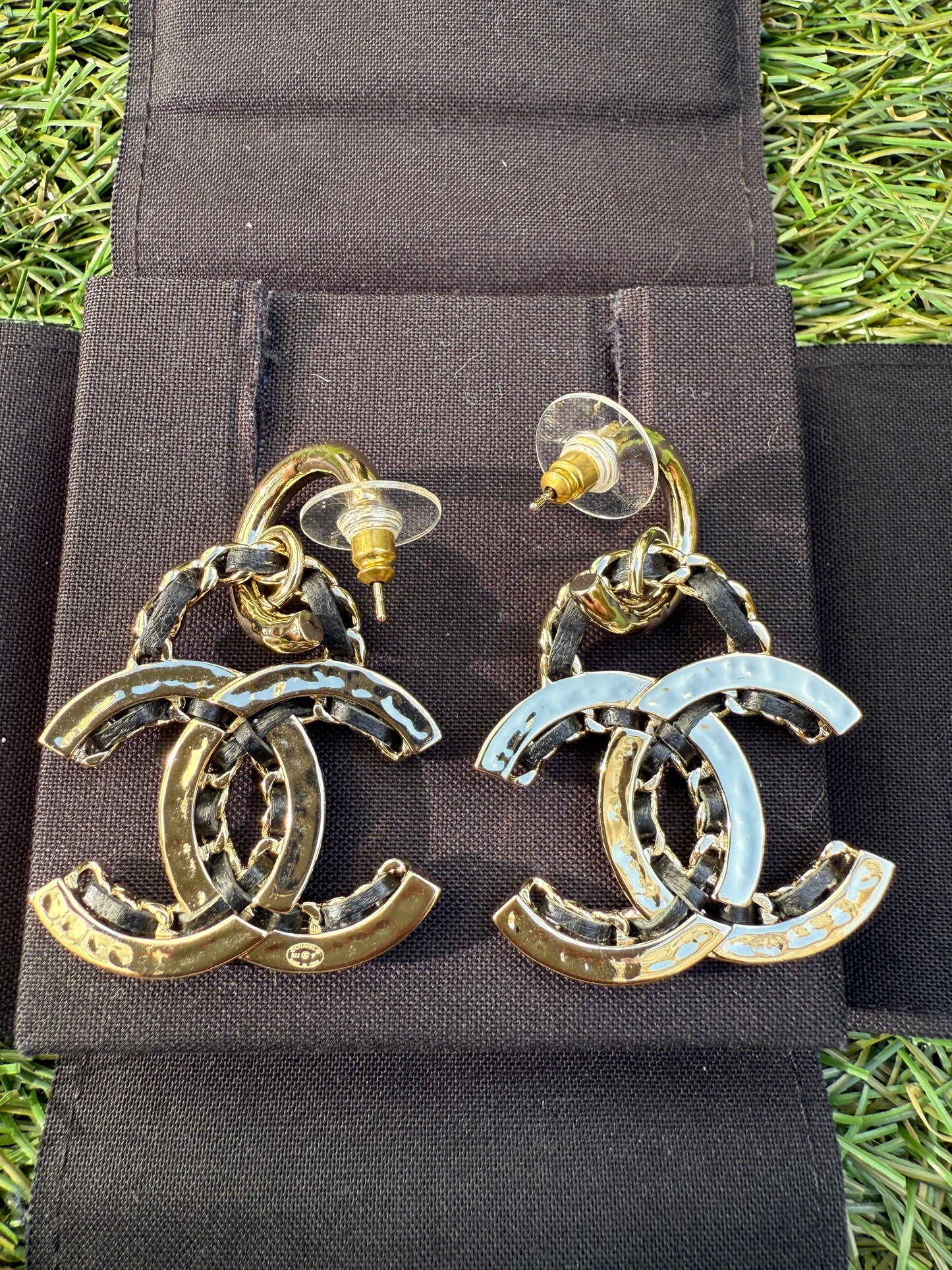Chanel CC Logo Black Lambskin Leather Chain Woven Gold Tone Drop Dangle Stud Earrings
