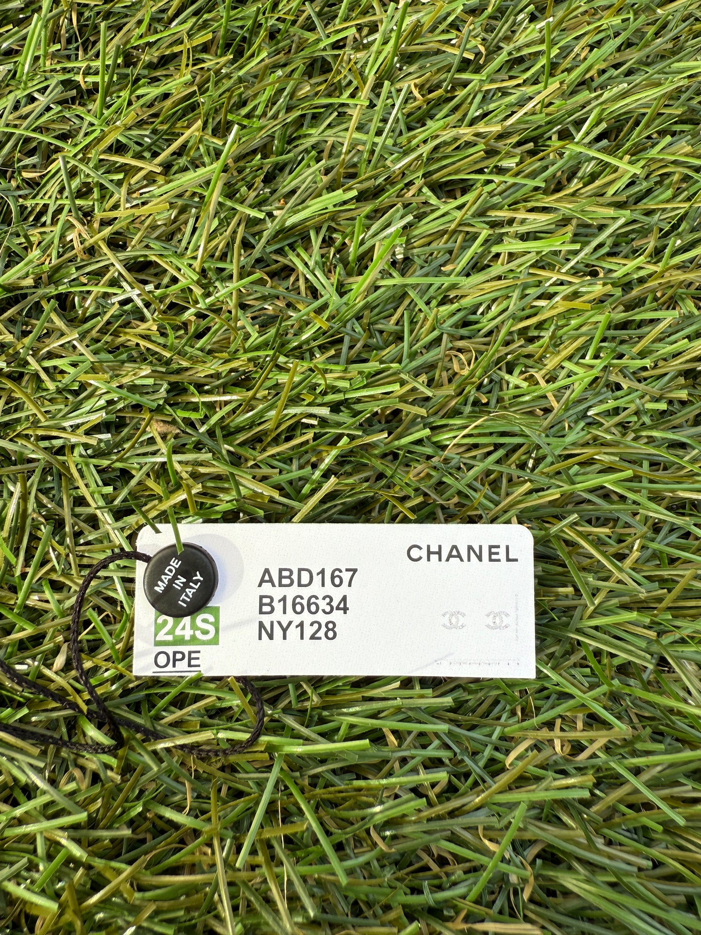 CHANEL 24S BRUSHED DORE GOLD TONE CC LOGO BAGUETTE CRYSTALS STUDS EARRINGS