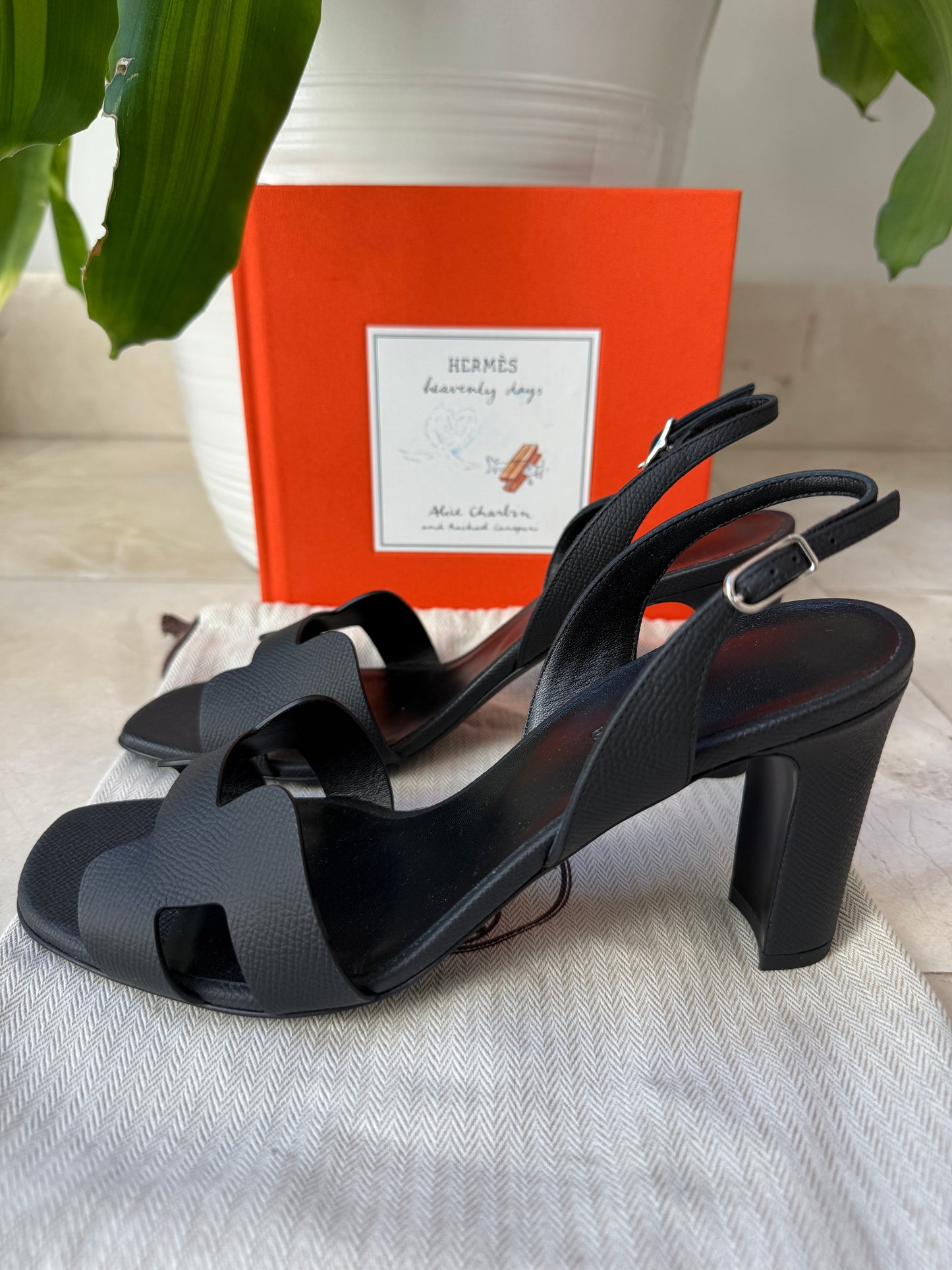 HERMES ETERNITE 80 SANDALS BLACK NOIR EPSOM HIGH HEELS SLINGBACK SHOES