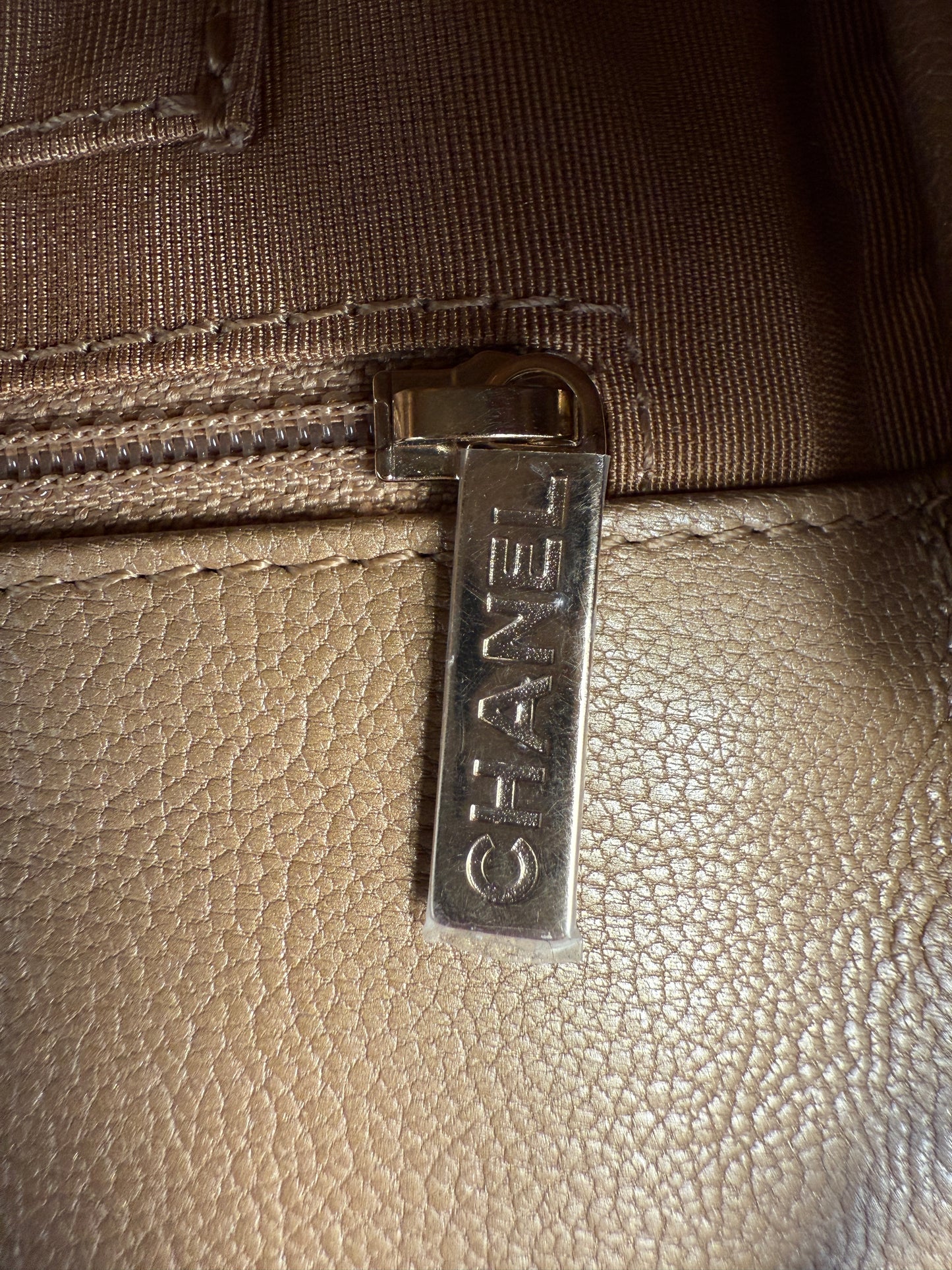 CHANEL GOLD IRIDESCENT GOATSKIN LEATHER CROSSBODY MESSENGER MINI FLAP BAG GHW