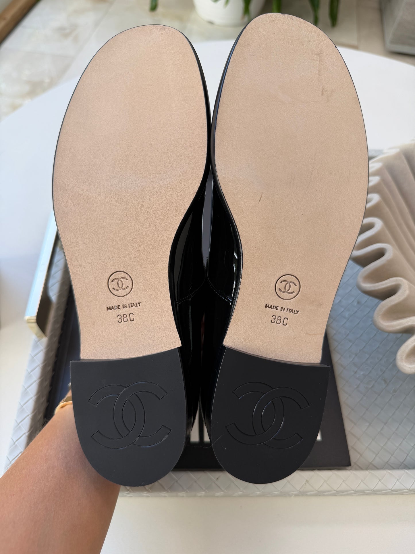 CHANEL 26B BLACK PATENT LEATHER MARYJANES GOLD CC LOGO ADJUSTABLE LOCK FLATS