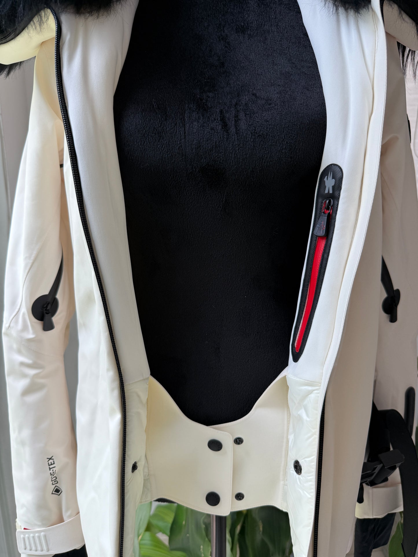 Moncler Grenoble Vizelle Off-White Ivory Lamb Detachable Fur Down Puffer Apres Ski Jacket Black Belted
