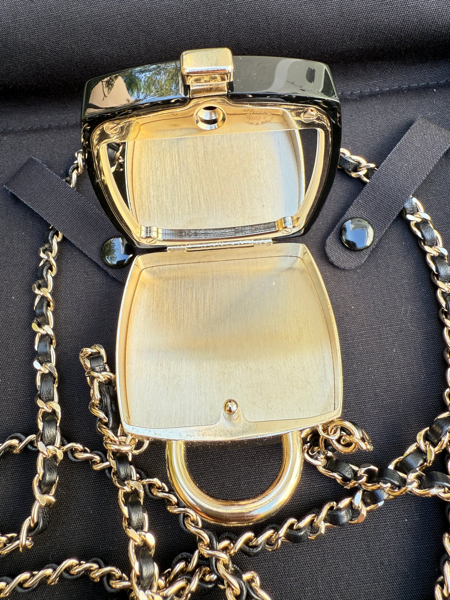 $3.5K CHANEL 2023S GOLD METAL & RESIN COMPACT POWDER COSMETIC PENDANT CHARM BLACK CHAIN NECKLACE
