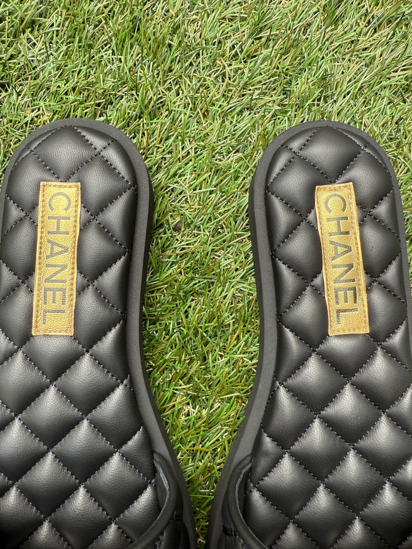 Chanel SS25 Black Leather Quilted CC Gold Tone Logo Sandals Slides Mules