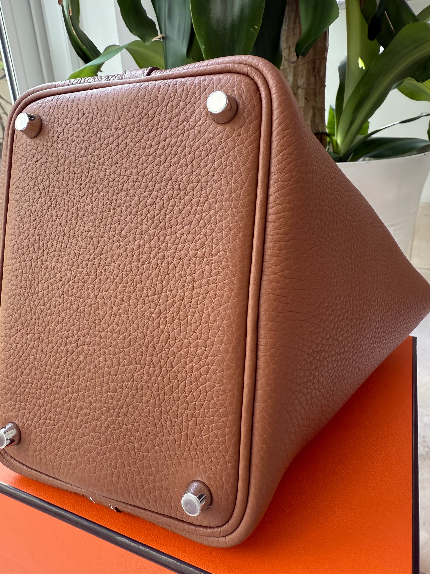 Hermès Picotin Lock 18 Gold Brown Clemence Palladium Hardware Bag Handbag