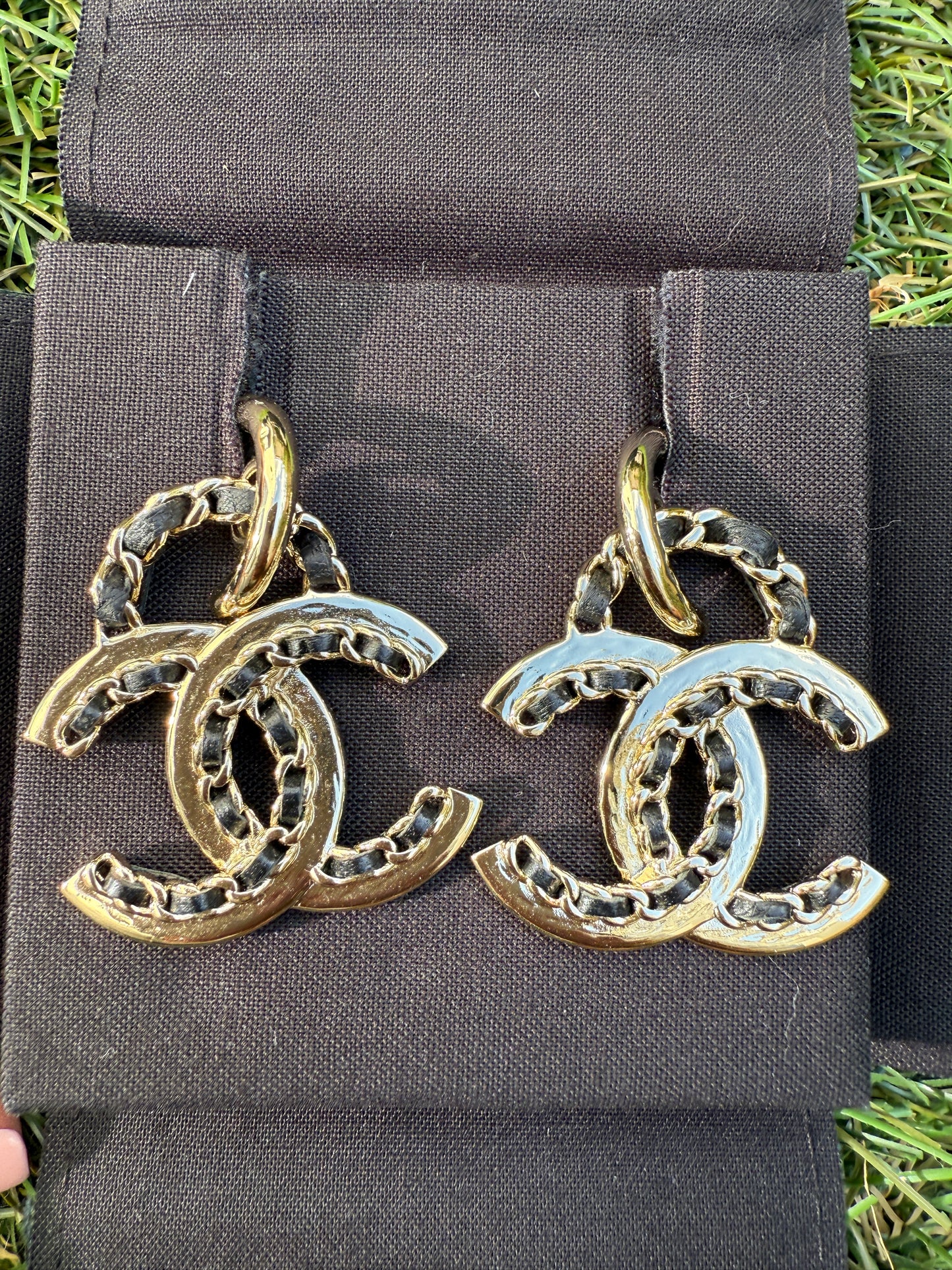 Chanel CC Logo Black Lambskin Leather Chain Woven Gold Tone Drop Dangle Stud Earrings