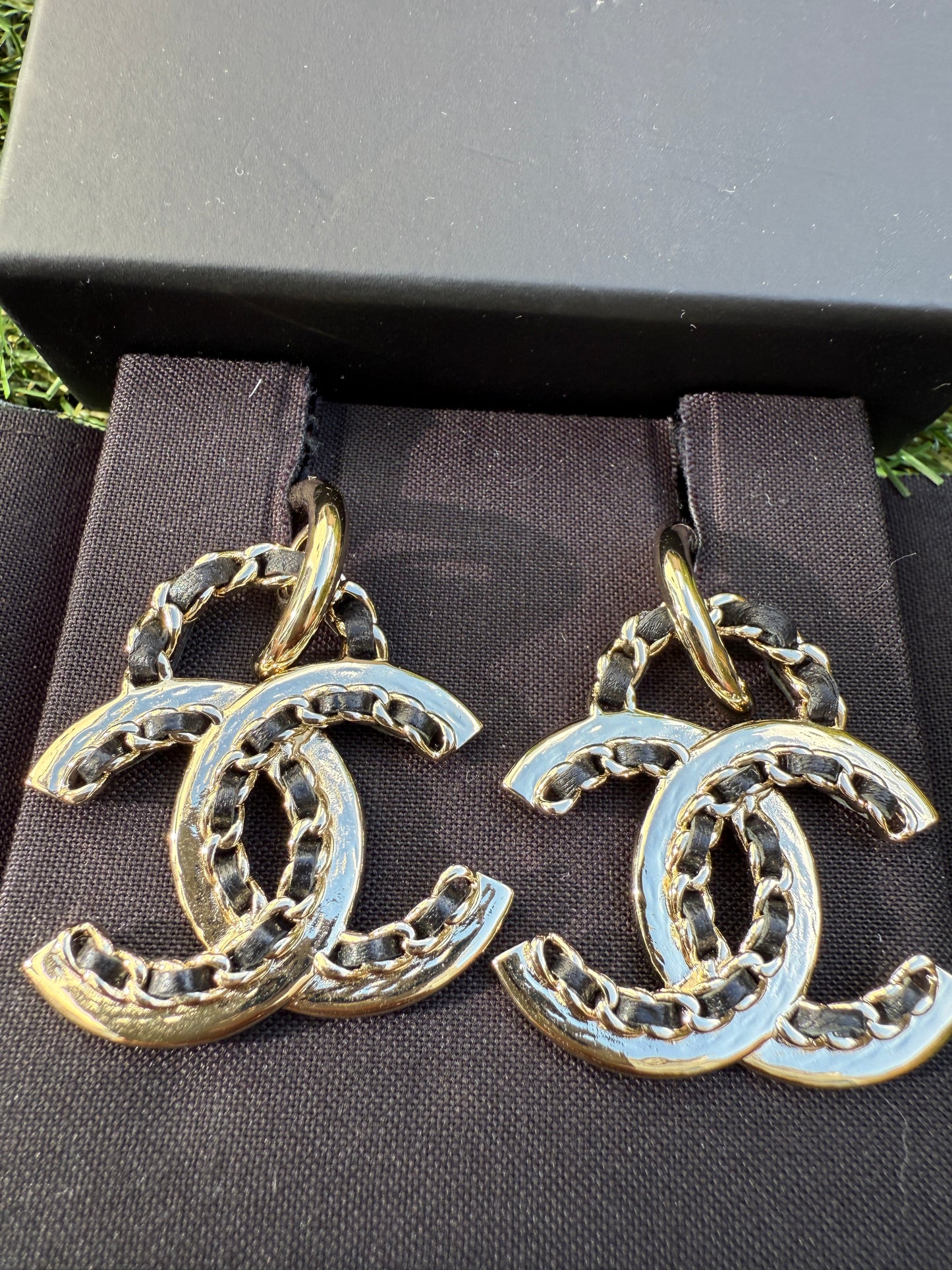 Chanel CC Logo Black Lambskin Leather Chain Woven Gold Tone Drop Dangle Stud Earrings