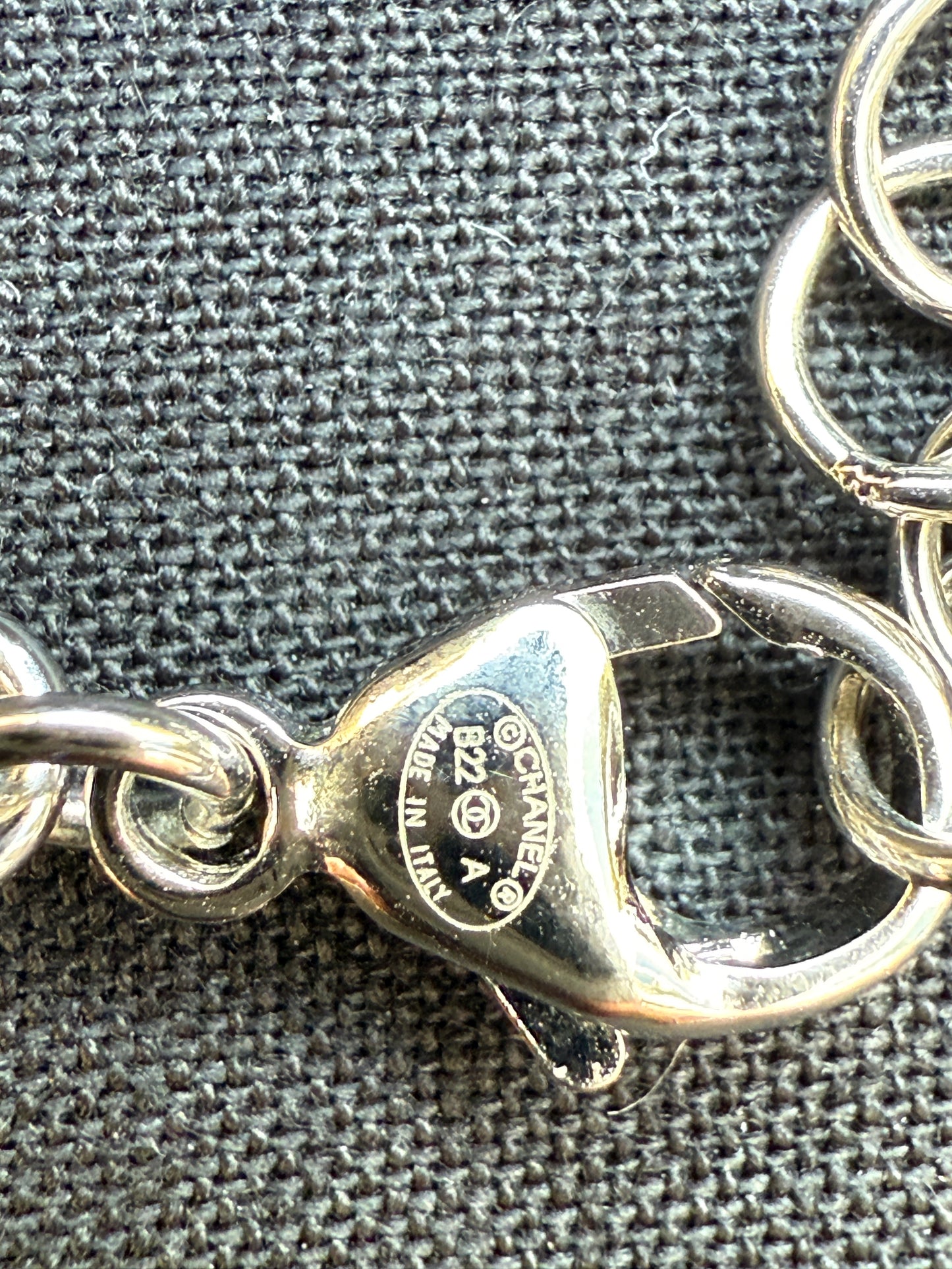 CHANEL 2022A SILVER TONE CC 19 LOGO WHITE AND BLACK CRYSTALS NECKLACE CHARM CHOCKER