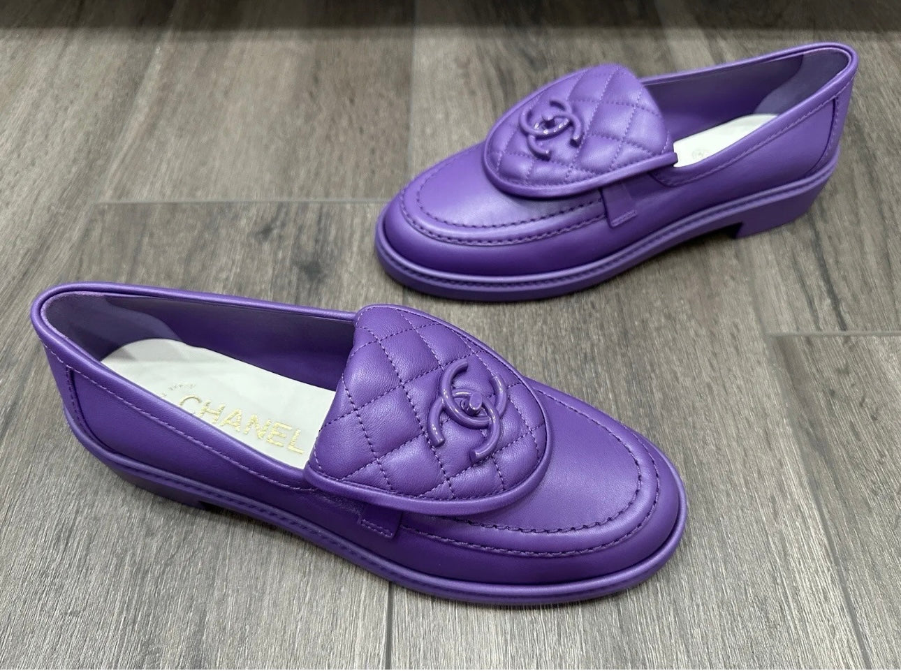 Chanel 23P Purple Quilted Flap Turn Lock CC Logo Slip On Flat Oxford Loafers Mocassins