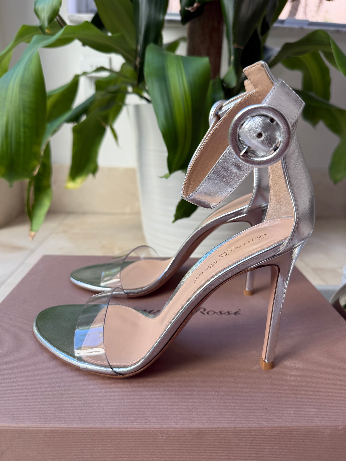 Gianvito Rossi Portofino 105 Silver Metallic Leather Ankle Strap PVC Sandals Pumps Heels