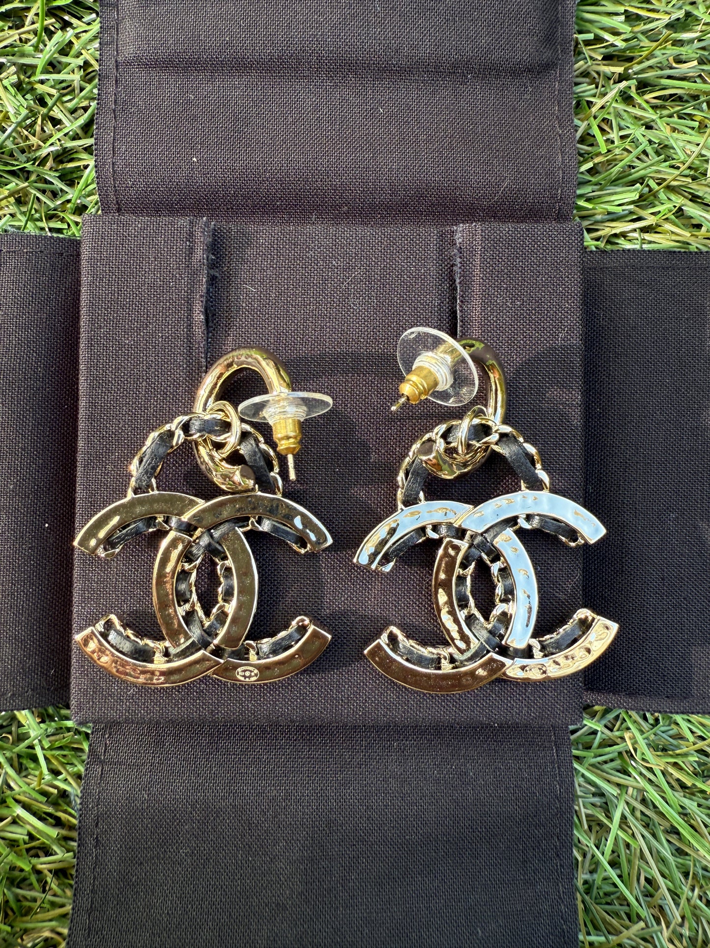 Chanel CC Logo Black Lambskin Leather Chain Woven Gold Tone Drop Dangle Stud Earrings