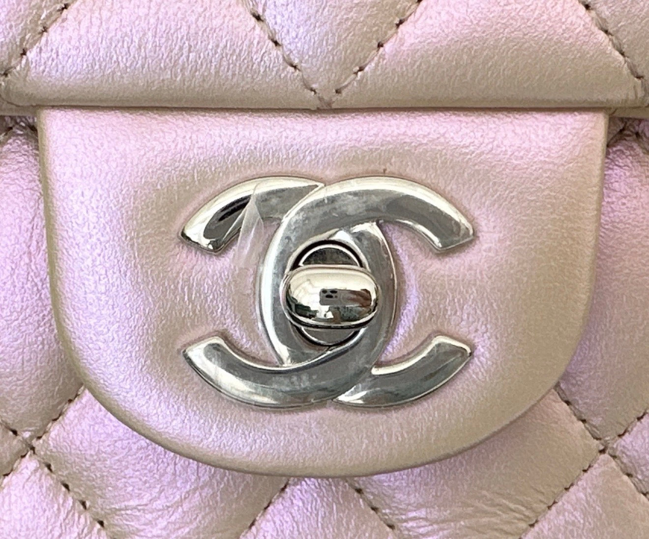 2021K CHANEL IRIDESCENT ROSE PINK MINI CLASSIC FLAP BAG SILVER HW