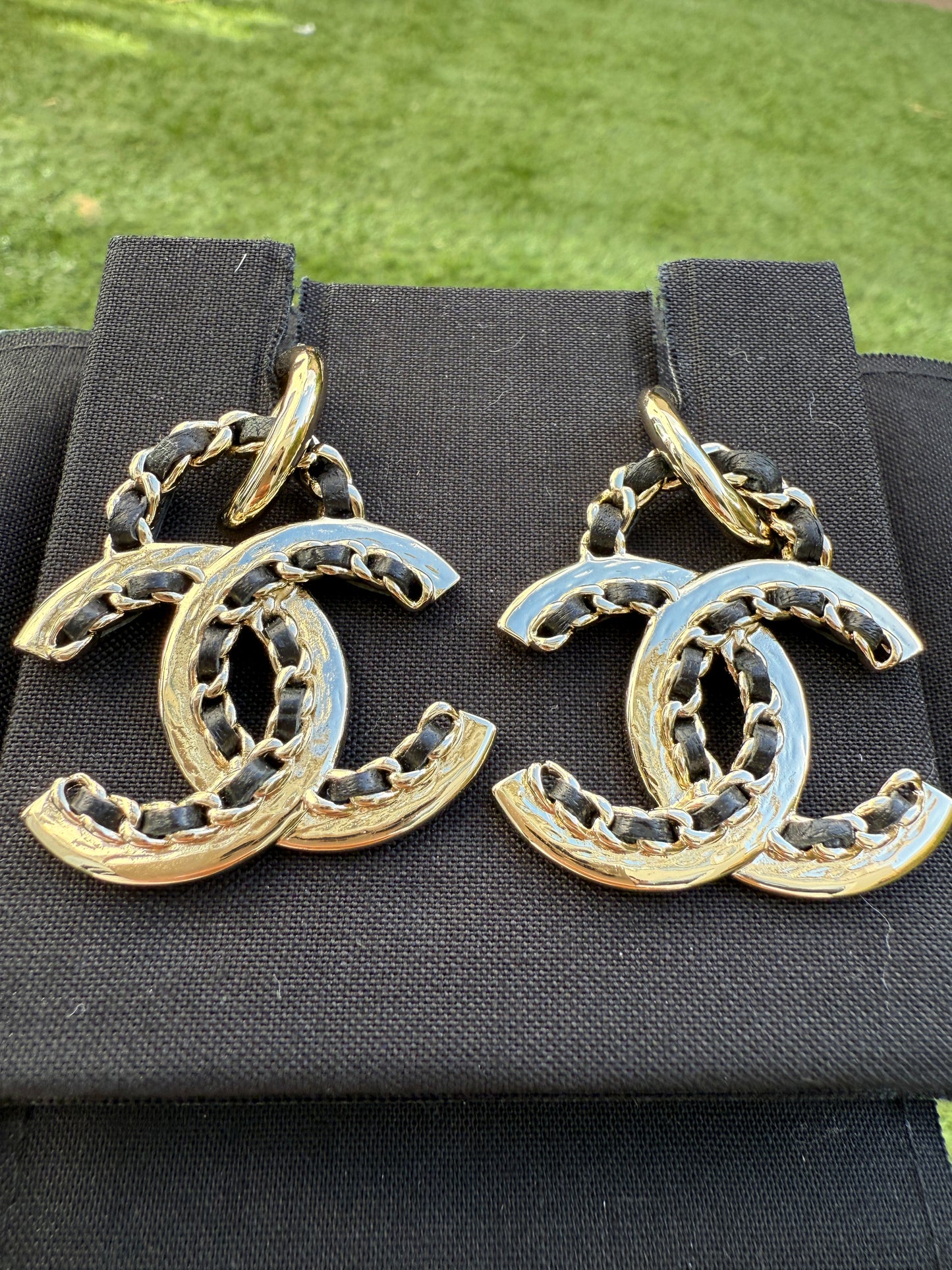 Chanel CC Logo Black Lambskin Leather Chain Woven Gold Tone Drop Dangle Stud Earrings