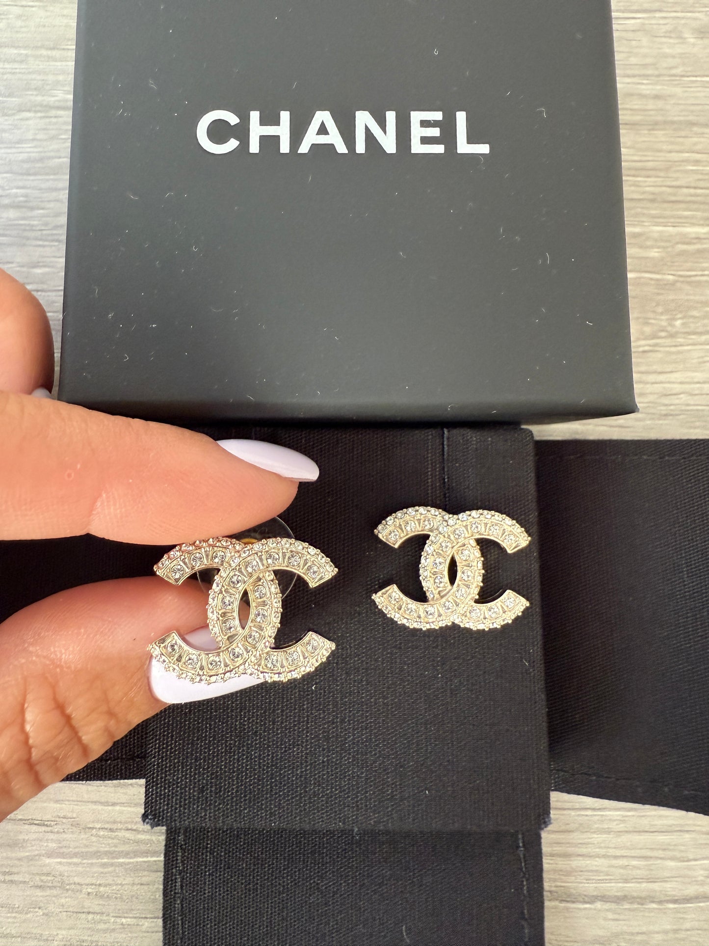 Chanel 25V REV Gold Tone Crystal Strass CC Logo Classic Stud Studded Earrings