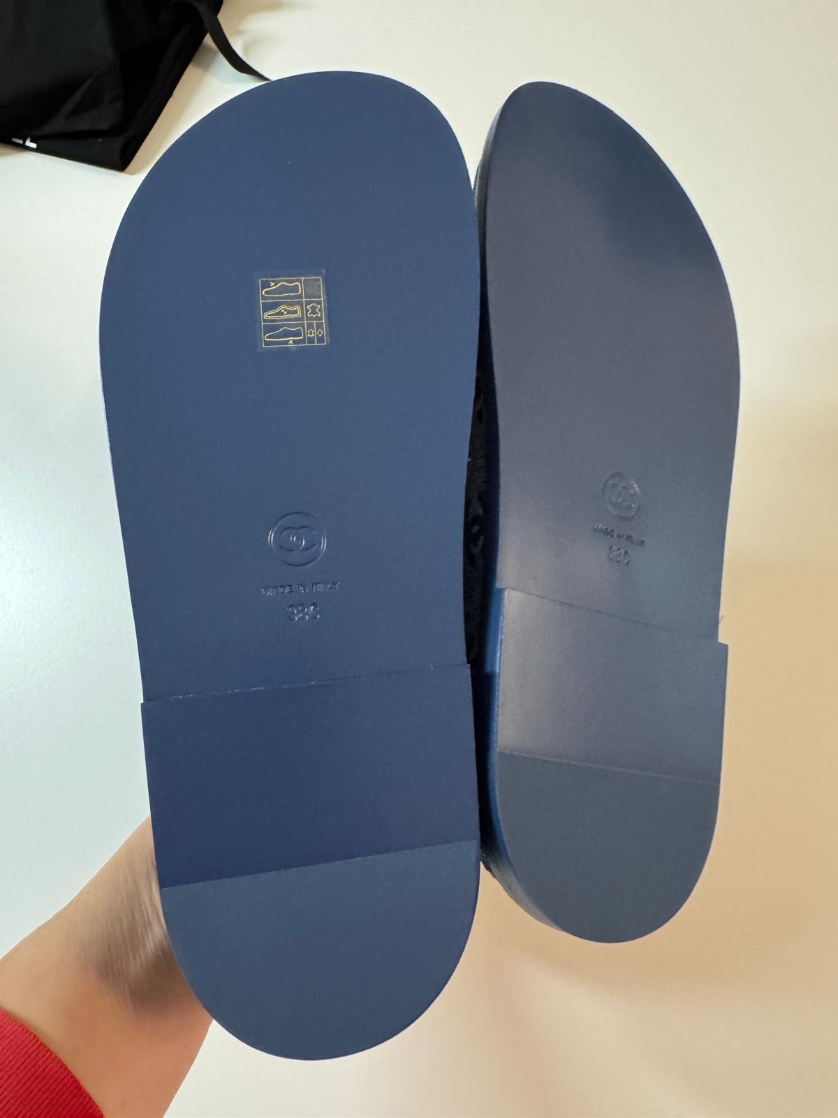 CHANEL 25P 2025 BLUE DENIM DAD QUILTED CC LOGO SLIDE SANDALS SANDAL SHOES STRAP