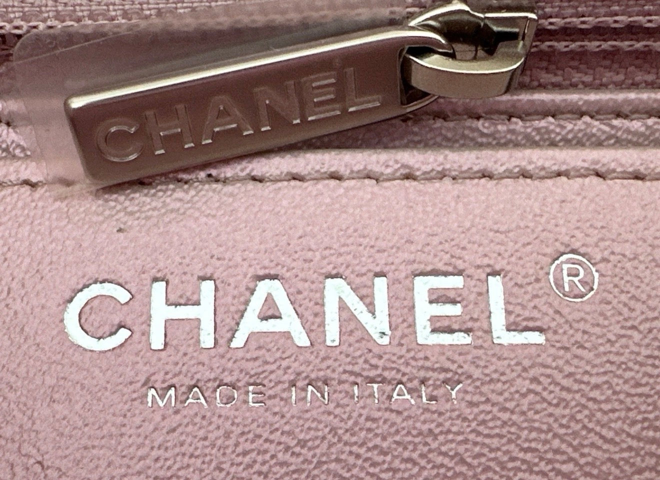 2021K CHANEL IRIDESCENT ROSE PINK MINI CLASSIC FLAP BAG SILVER HW