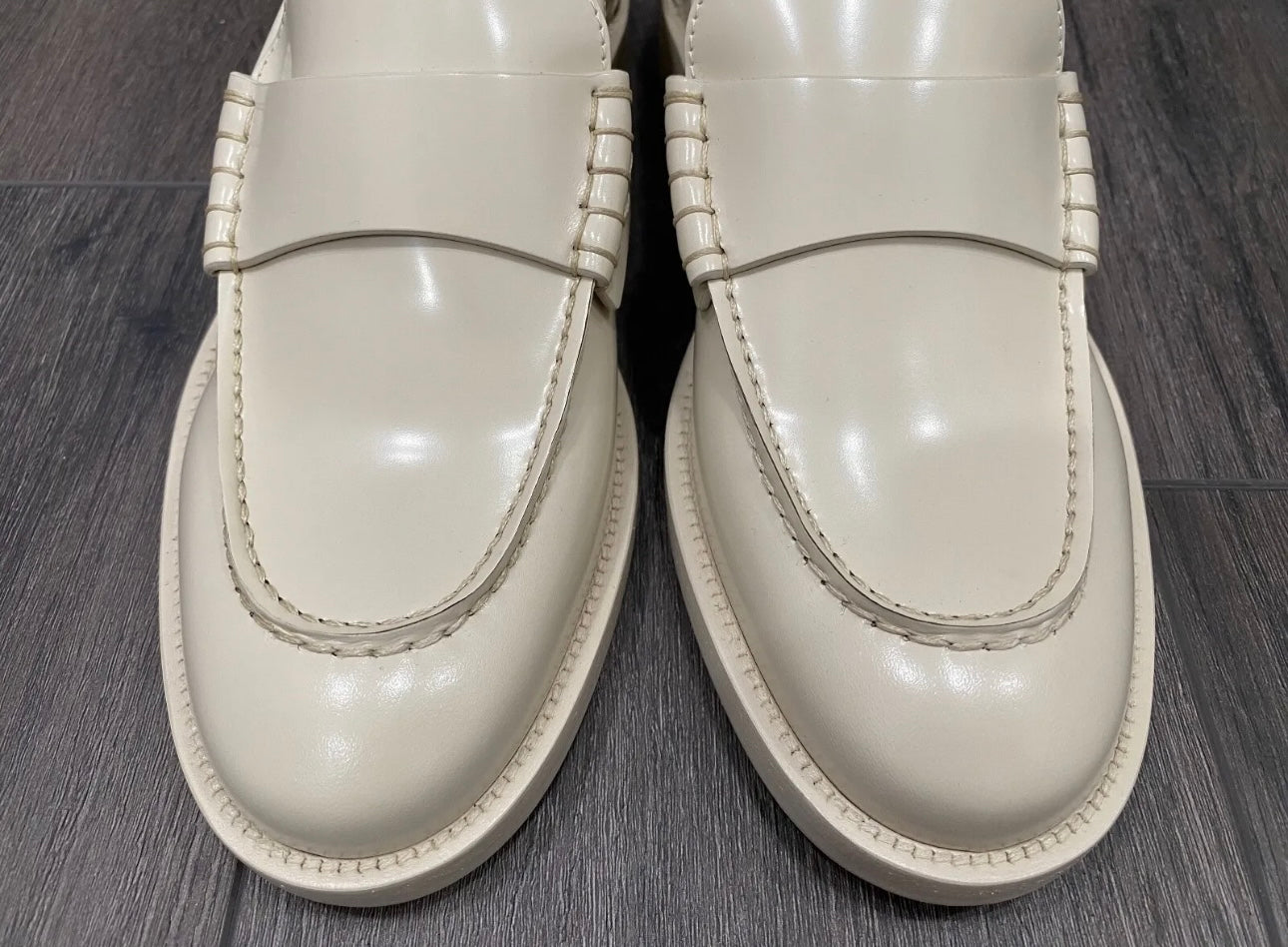 CHANEL IVORY SHINY LEATHER LOAFERS OXFORD SHOES