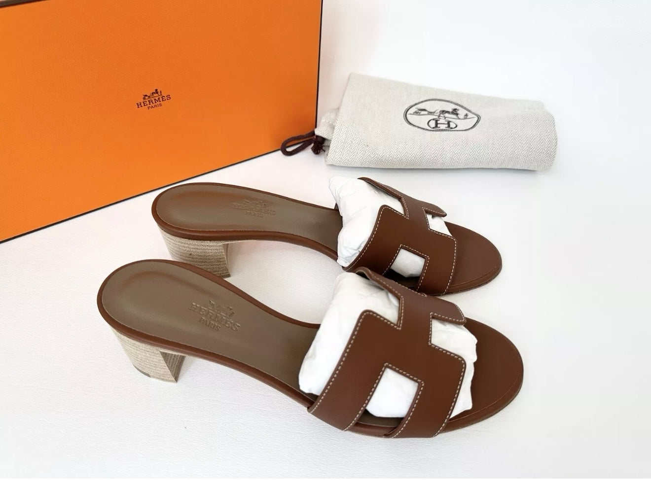 HERMES H OASIS SANDALS IN GOLD BROWN LEATHER SHOES MULES SLIDES HEELS
