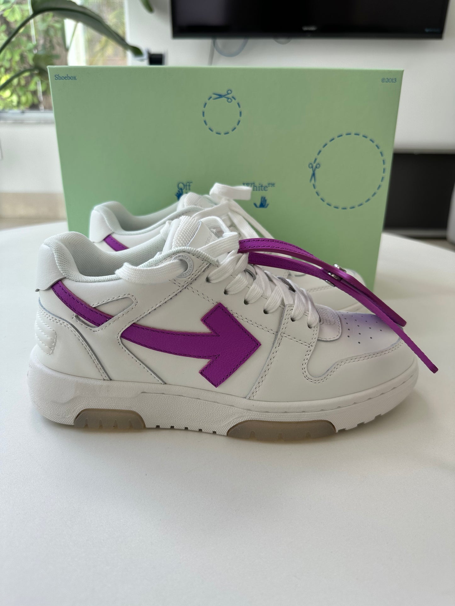 Off-White Out Of Office Arrow Calfskin White Purple Fuchsia Sneakers