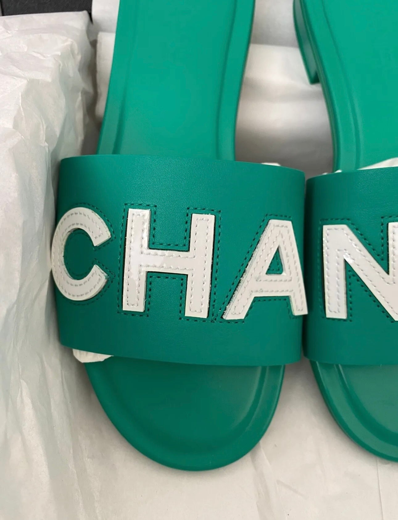 CHANEL CHA NEL LOGO GREEN LEATHER FLAT SHOES SLIDES MULES