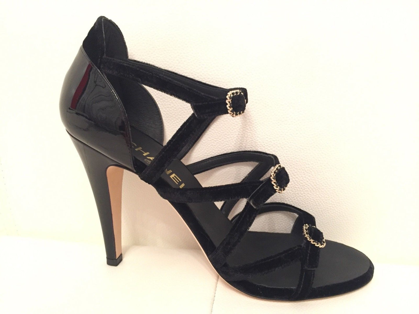$1K CHANEL BLACK VELVET PATENT STRAPPY BUCKLE SANDAL SANDALS HEELS SHOES