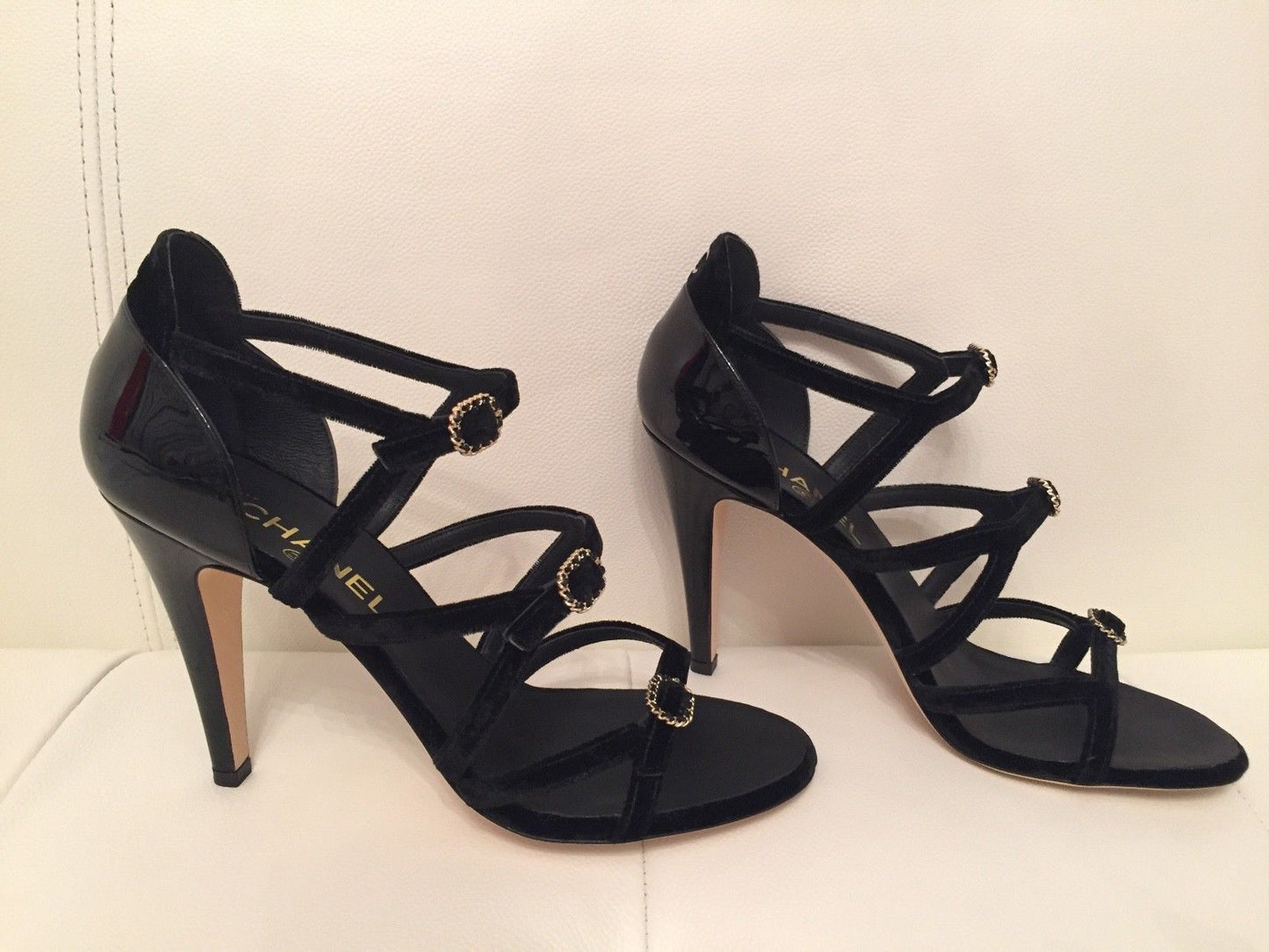 $1K CHANEL BLACK VELVET PATENT STRAPPY BUCKLE SANDAL SANDALS HEELS SHOES