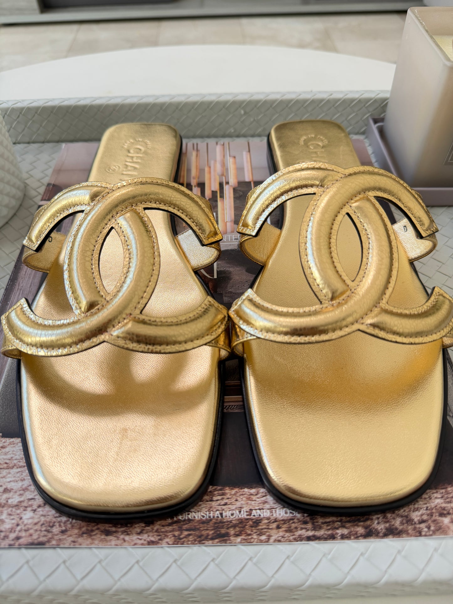 Chanel SS 26 Blazy Gold Crackled Leather CC Logo Slides Flat Flip Flop Mules Sandals