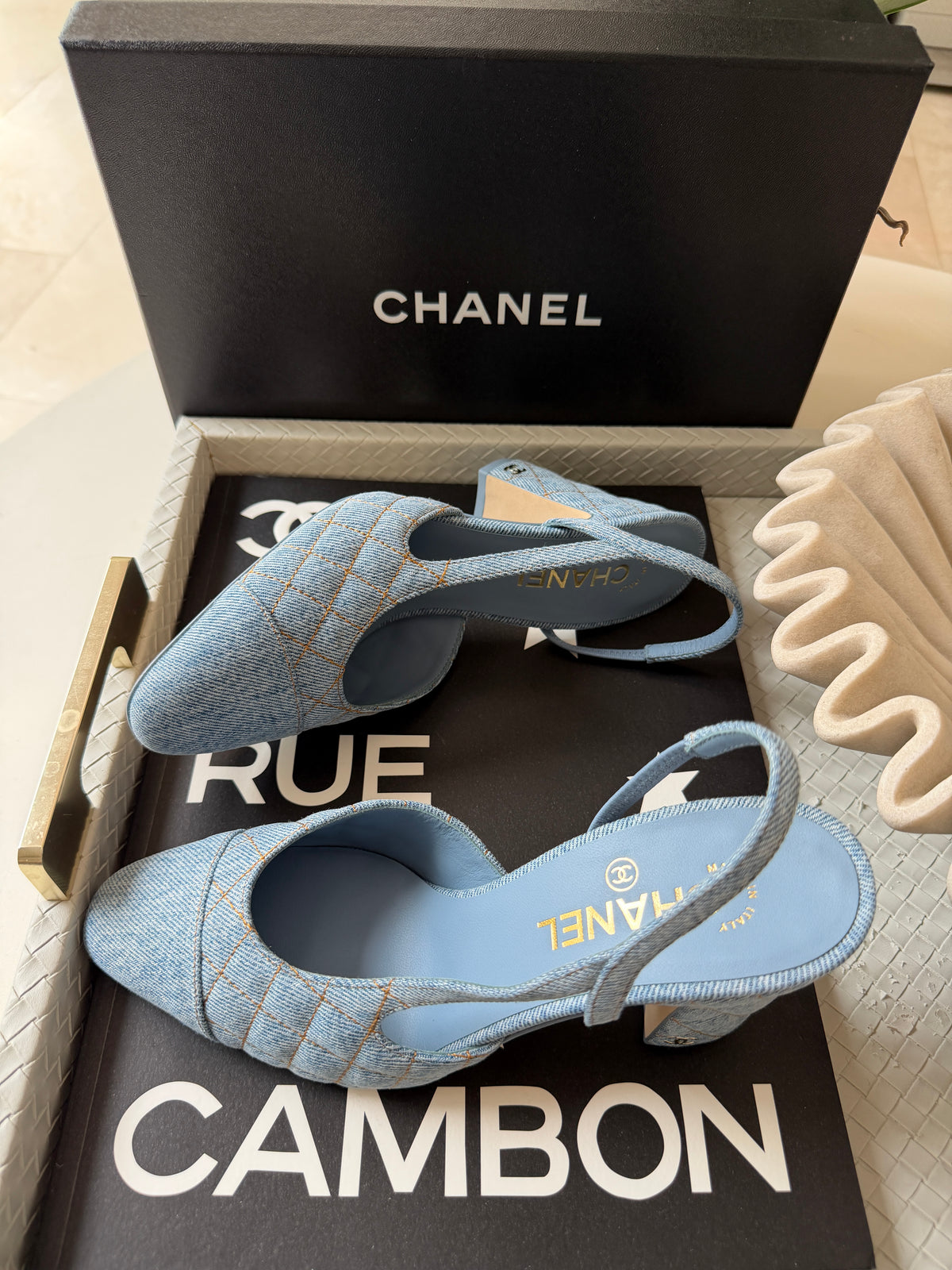 Chanel 26B CC Logo Light Blue Quilted Denim Jean Slingback Pumps Chunky 90mm Heel