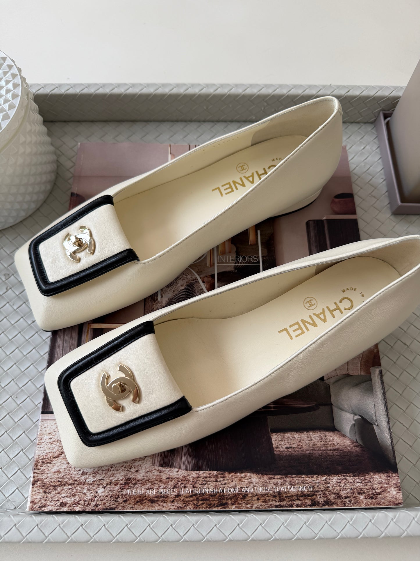 Chanel SS 26 Blazy Ivory Lambskin Square Toe CC Logo Turn-lock Ballet Flats