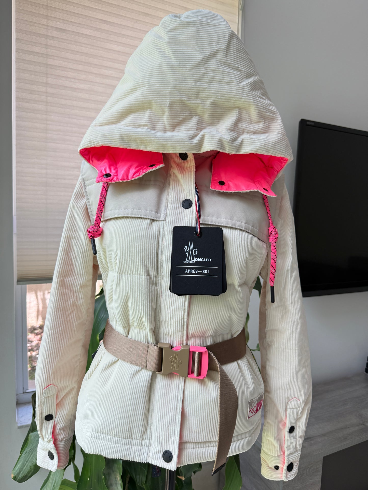 Moncler Grenoble Tetras Ivory Pink Off-White Corduroy Down Puffer Apres Ski Jacket Belt Vest Removable Sleeves