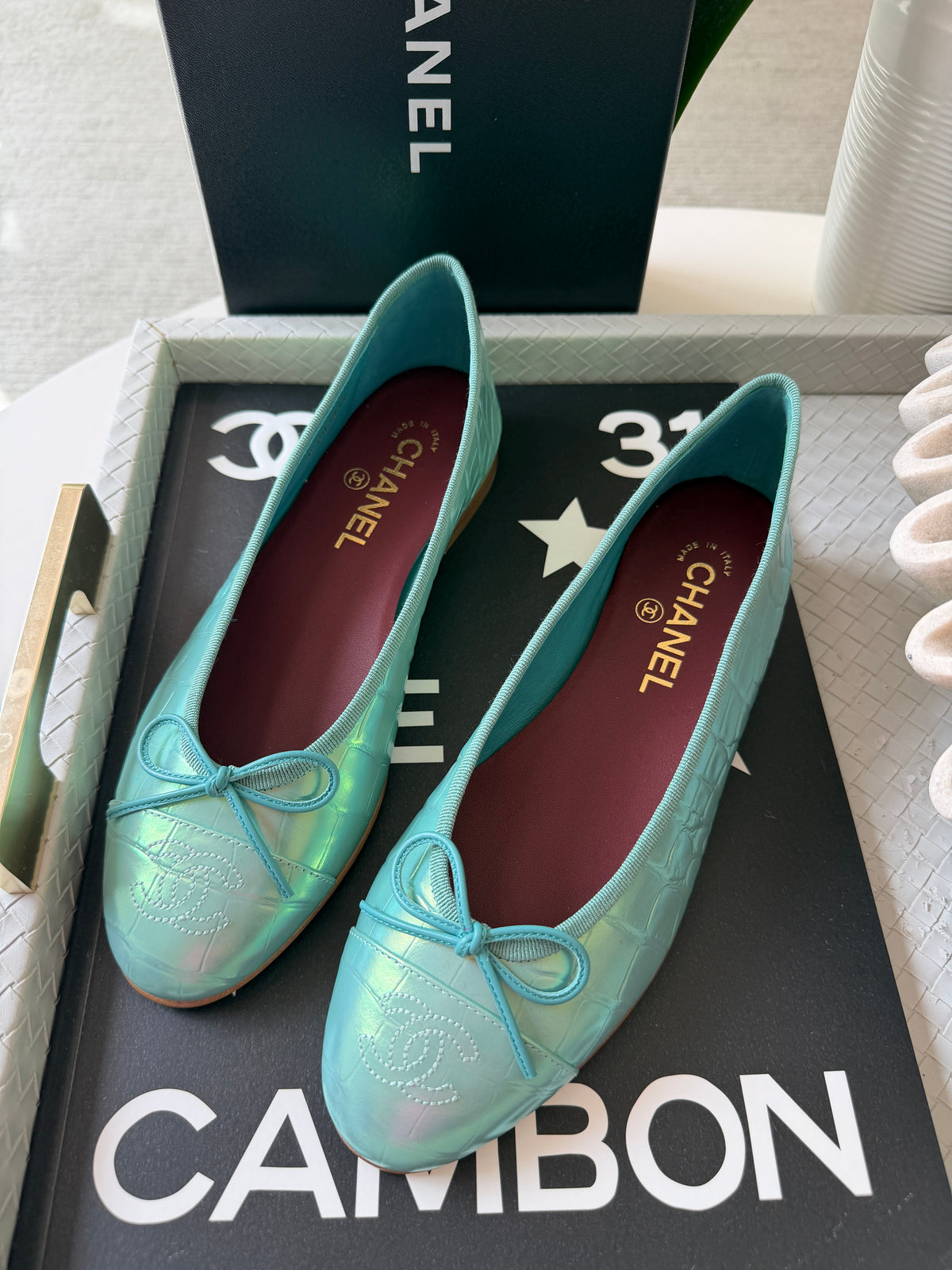 Chanel Green Vert Crocodile Croc Embossed Iridescent Cap Toe Ballet Ballerina Flats
