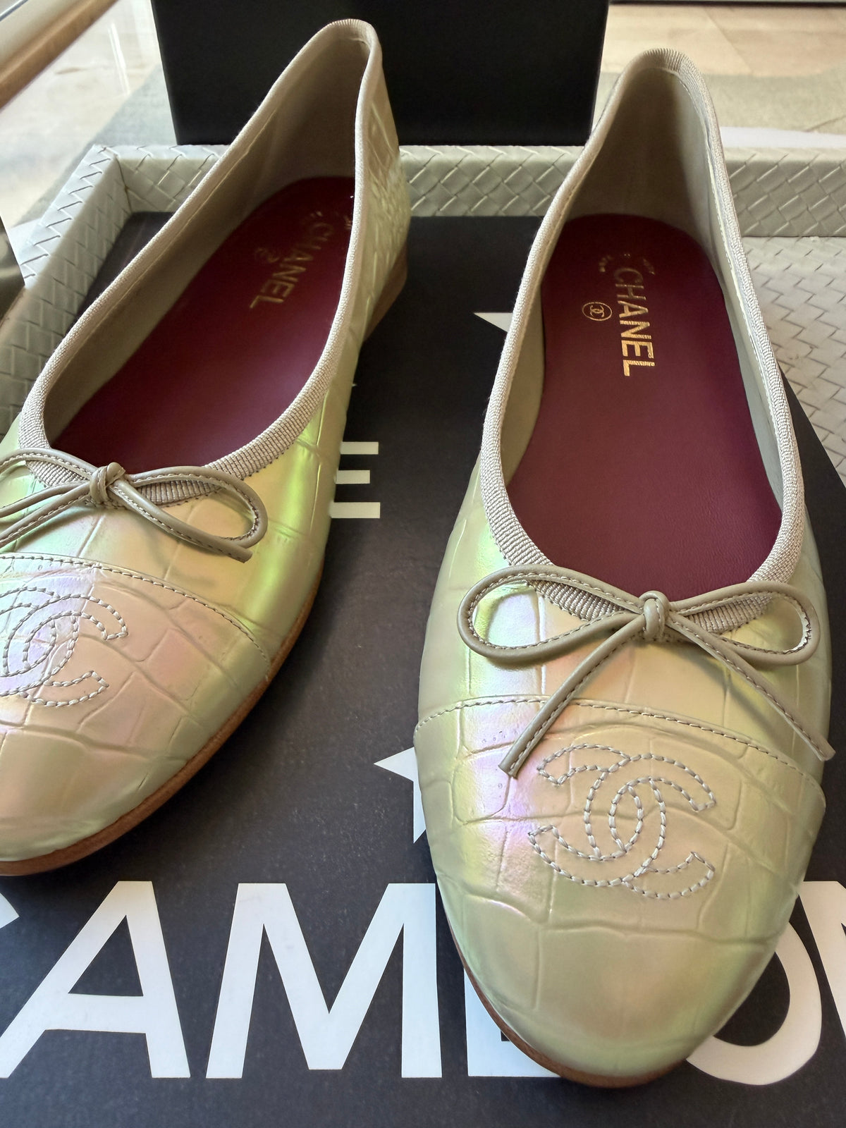 Chanel 26K Yellow Crocodile Croc Embossed Iridescent Cap Toe Ballet Flats
