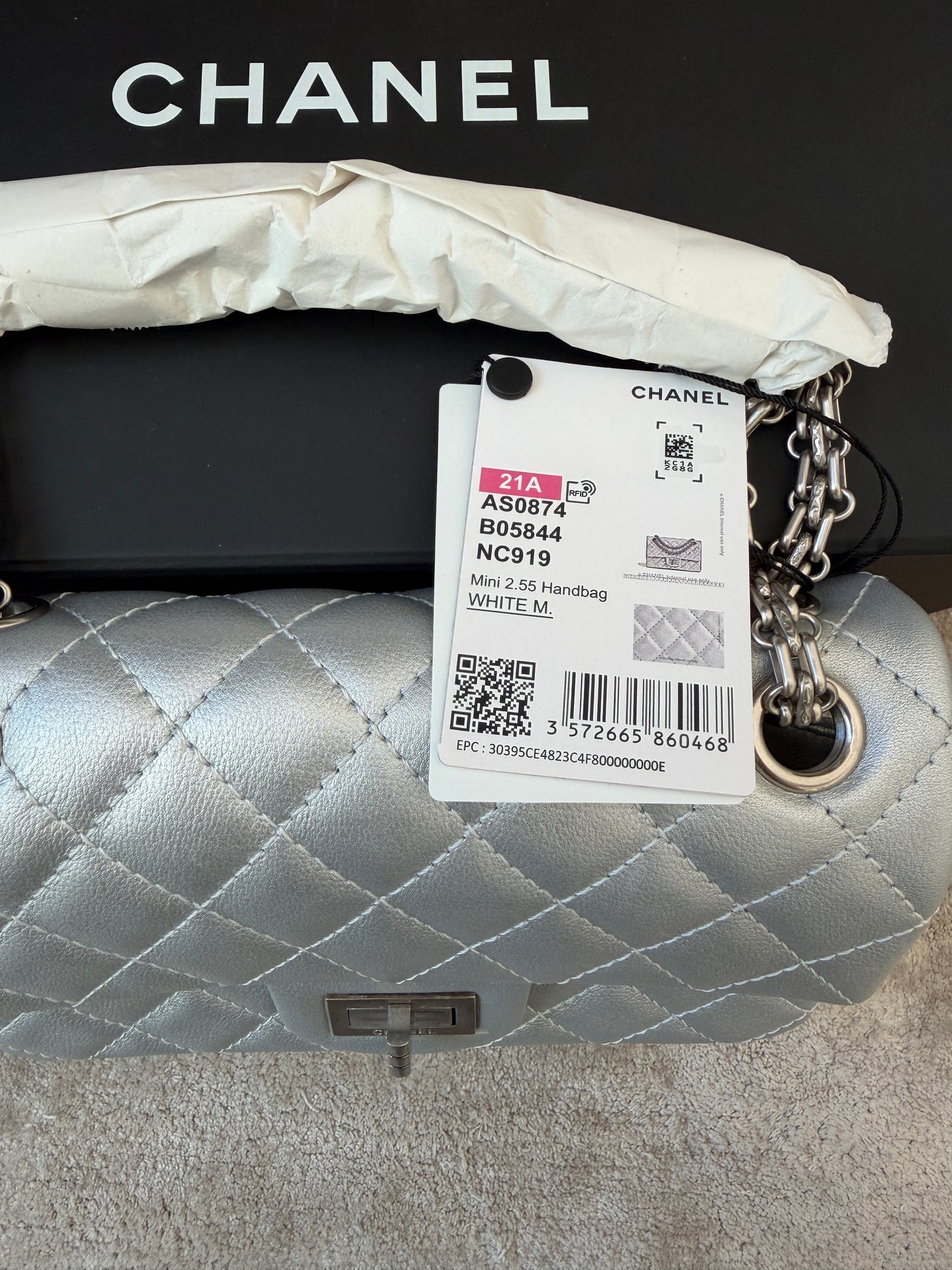 2021A CHANEL MINI REISSUE 2.55 METALLIC SILVER GOATSKIN LEATHER FLAP LEATHER BAG CHAIN CROSS BODY