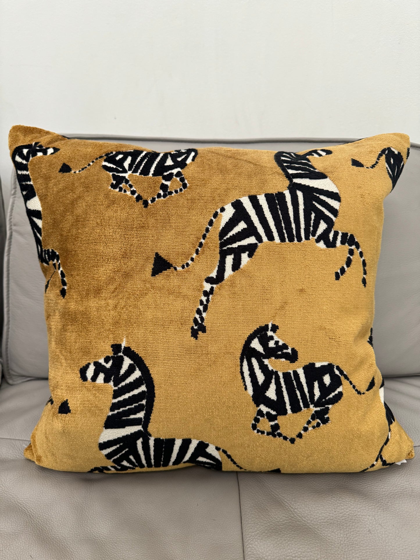 Pacific Coast Austin Horn 22x22 Kona Zebra Yellow Gold Black Decorative Pillow NWT