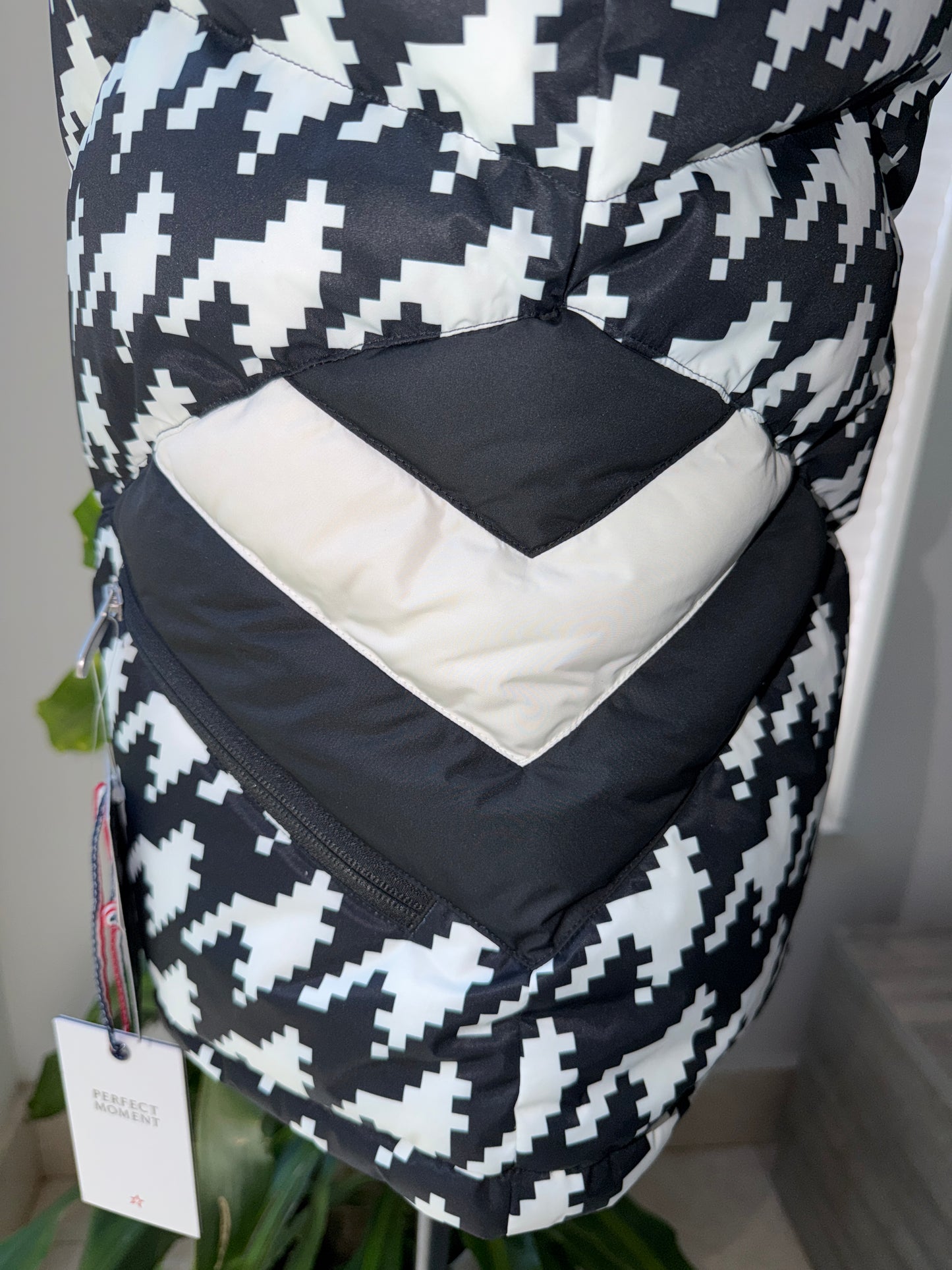 Perfect Moment Houndstooth Black White Ski Duvet Down Jacket Puffer Ski Jacket S