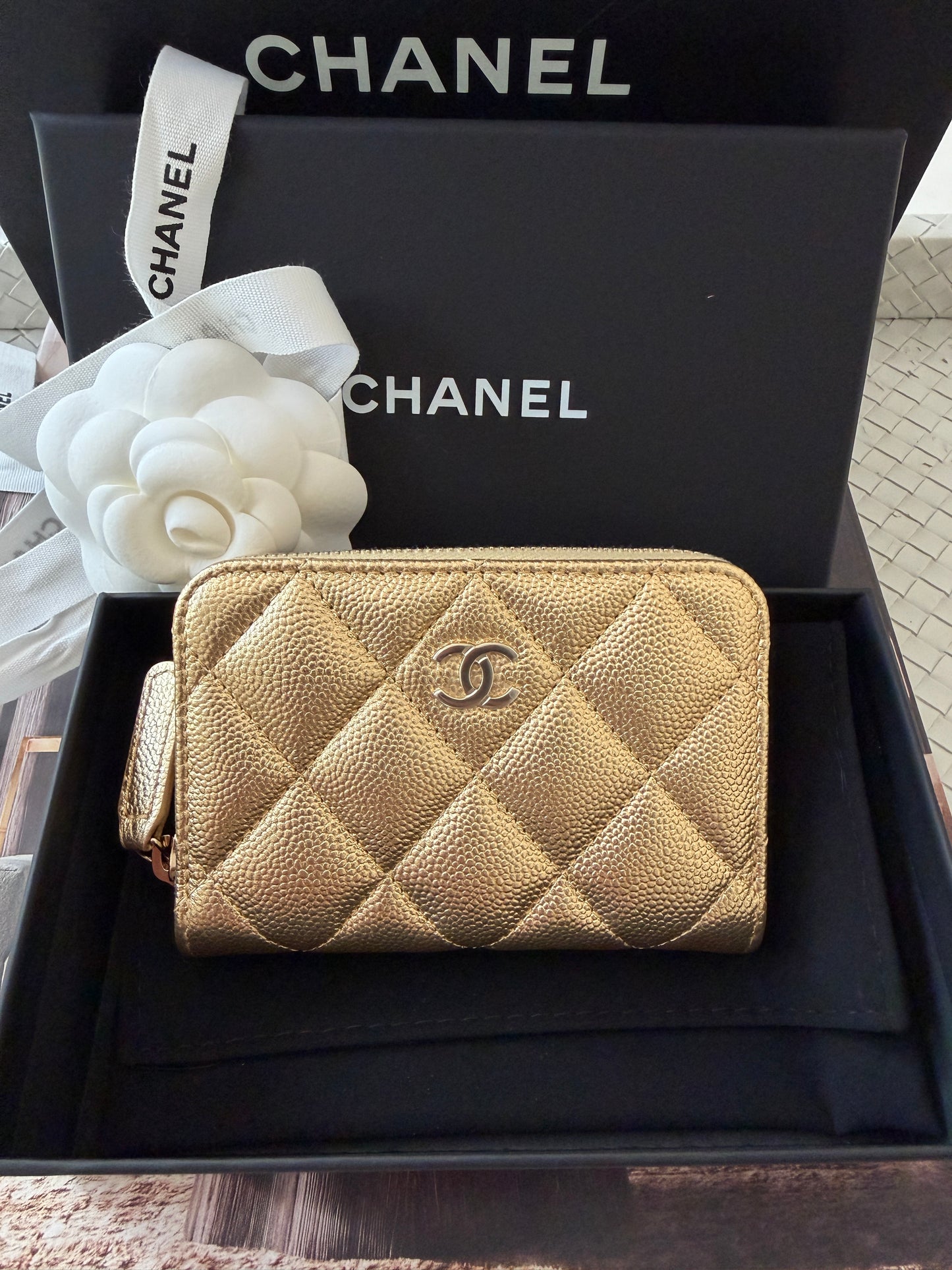 Chanel 26 Classic Zipped Zip Coin Purse Caviar Leather Gold Dore Metallic Wallet