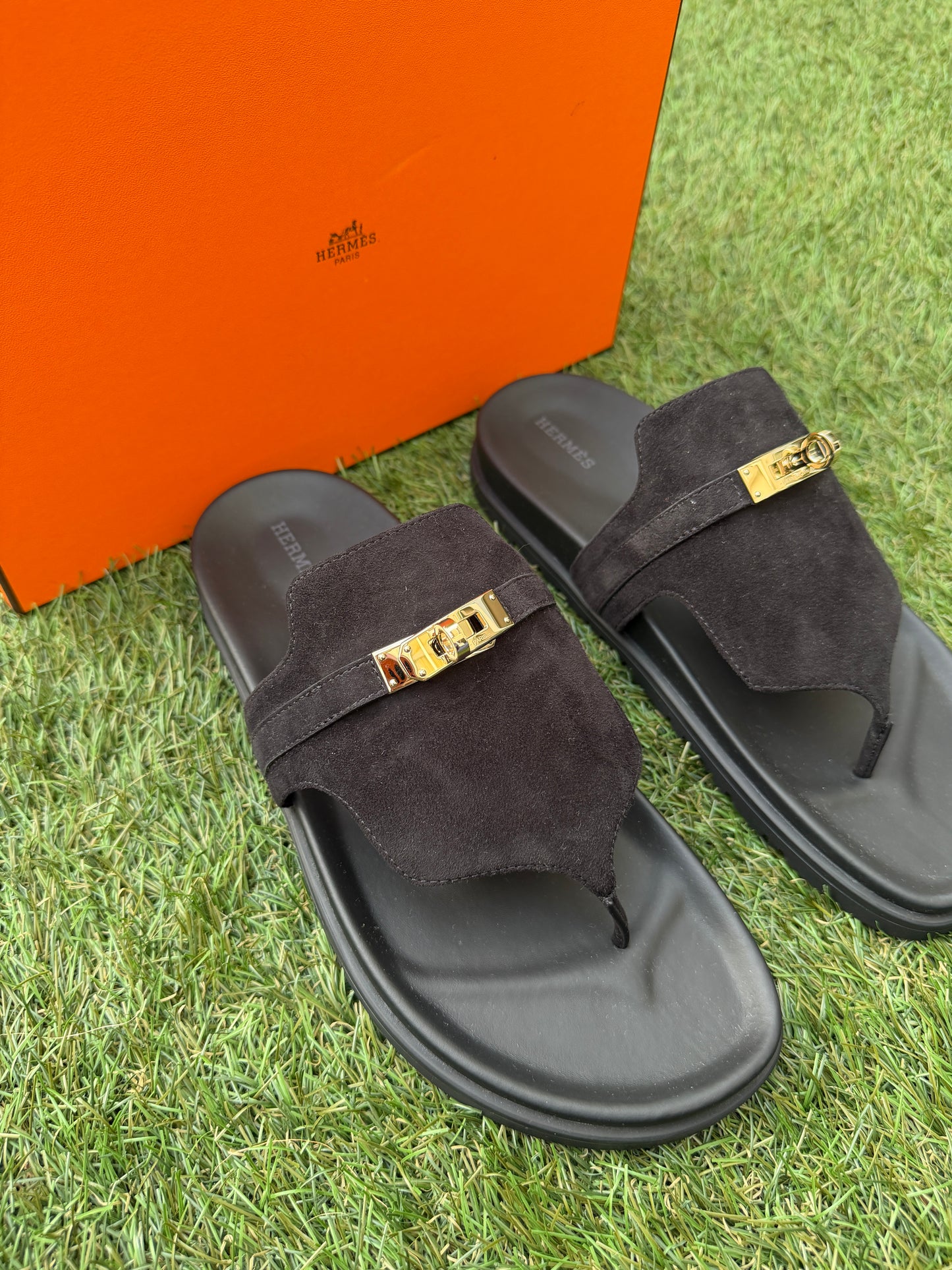 HERMES EMPIRE BLACK NOIR  SUEDE LEATHER FLIP FLOPS SHOES FLAT THONG SANDALS MULE