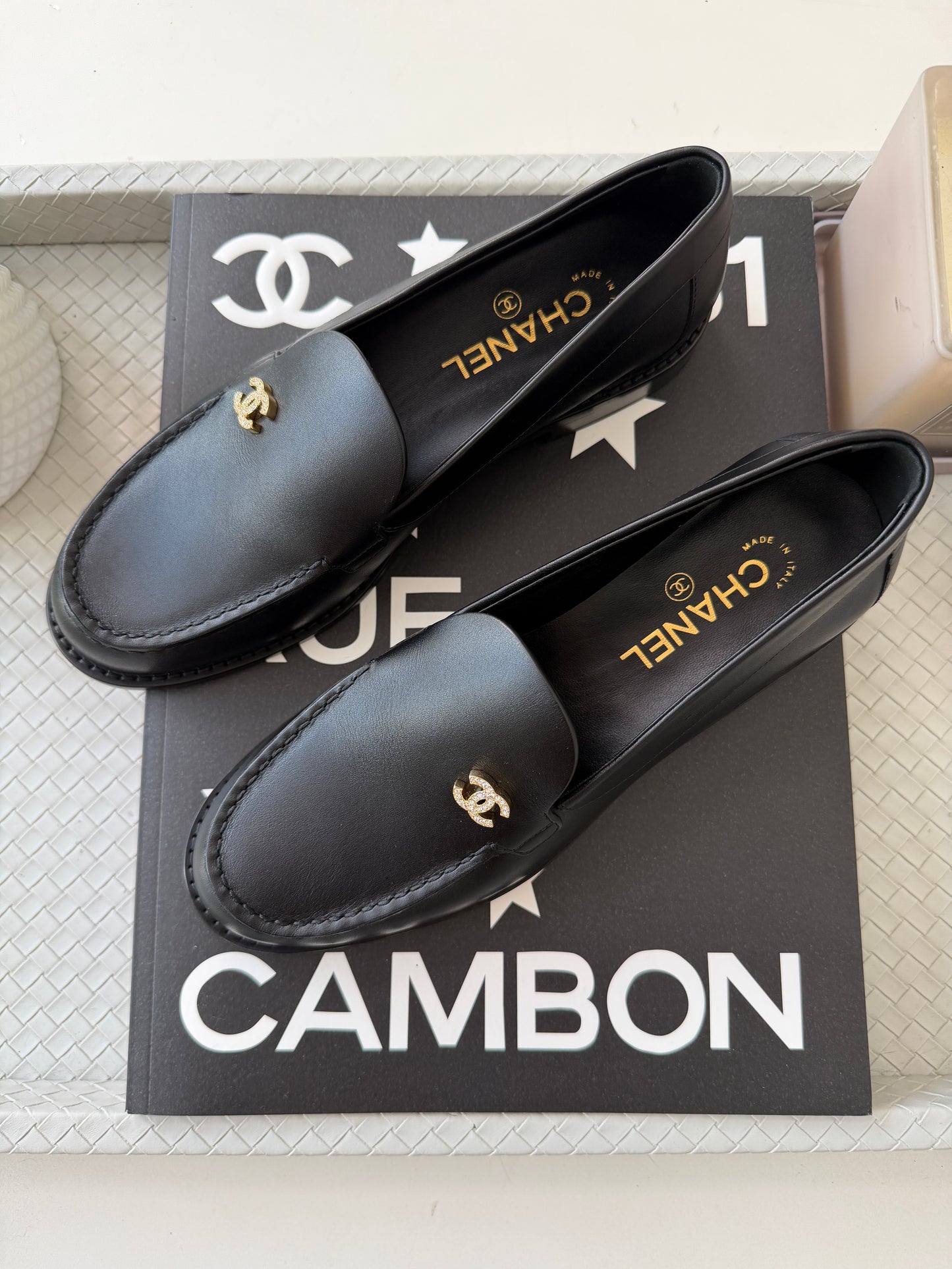 Chanel Metiers D’art 26 Strass CC Logo Black Leather Oxford Loafers Flats Shoes Moccasins