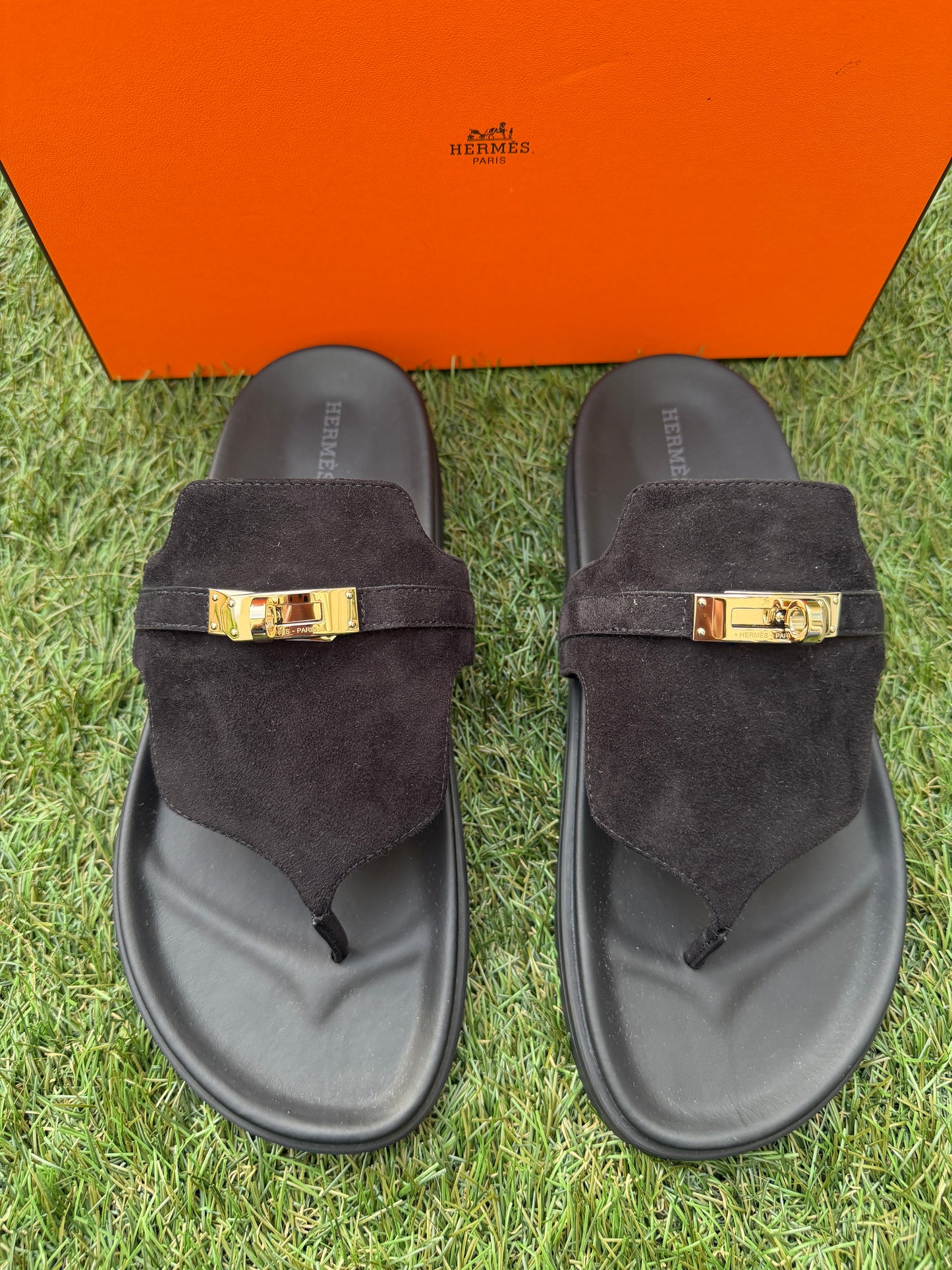 HERMES EMPIRE BLACK NOIR  SUEDE LEATHER FLIP FLOPS SHOES FLAT THONG SANDALS MULE