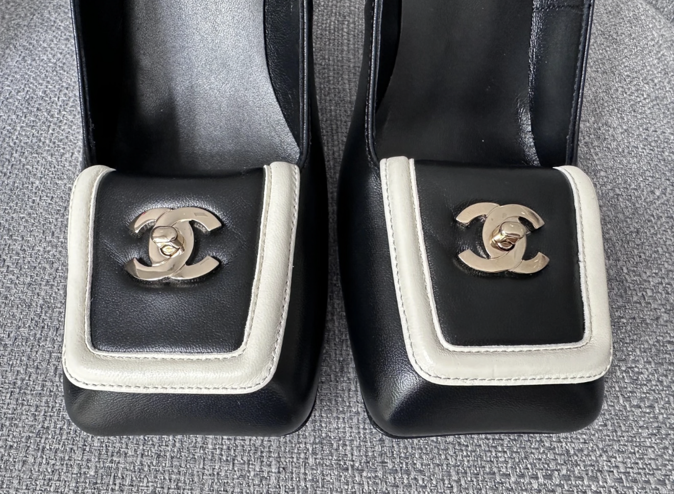 Chanel SS 26 Blazy Black Lambskin Square Toe CC Logo Turn-lock Pumps Heels