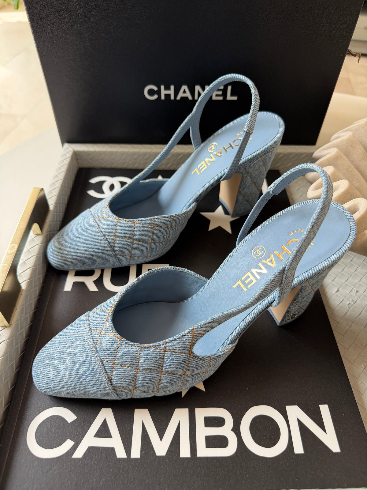Chanel 26B CC Logo Light Blue Quilted Denim Jean Slingback Pumps Chunky 90mm Heel